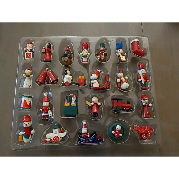 Vintage Joy Brite 24 Piece Mini Wood Christmas Ornaments Hand Painted - Picture 2 of 15